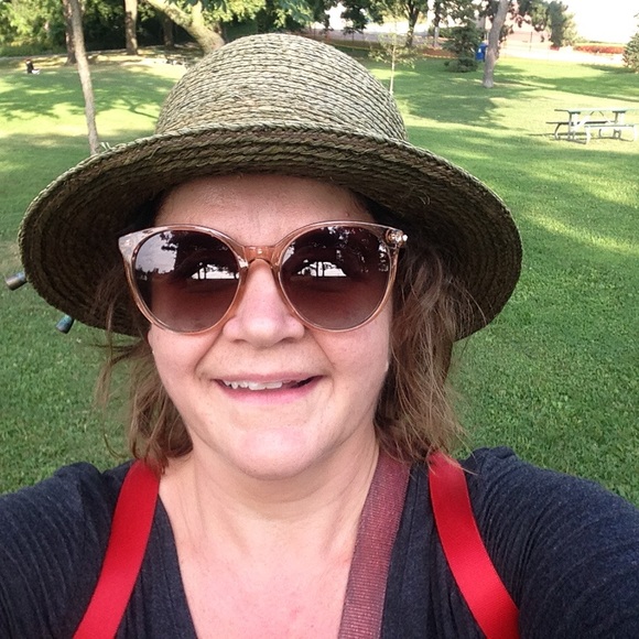 Polarized Sunglasses 100% UVA/UVB Protection Oversized Transparent Pink Frames - Picture 1 of 14